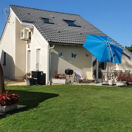 M Et M * Nébouzat